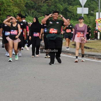 Runner Photo 3543917