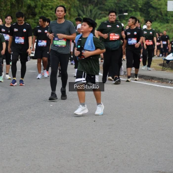Runner Photo 3543918