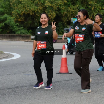 Runner Photo 3543955