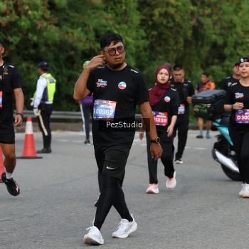 Runner Photo 3543956
