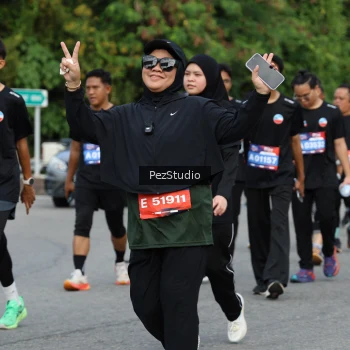 Runner Photo 3544037
