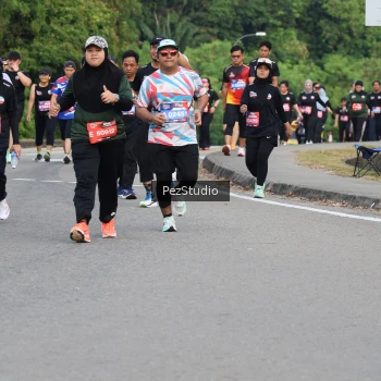 Runner Photo 3544124