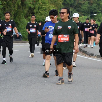 Runner Photo 3544201