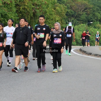 Runner Photo 3544312