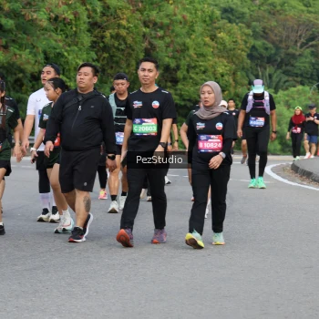 Runner Photo 3544314