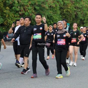 Runner Photo 3544317