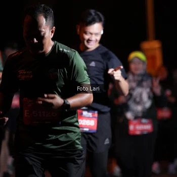 Runner Photo 3544576