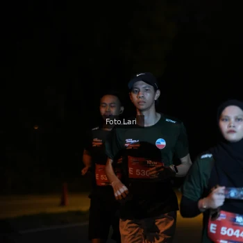 Runner Photo 3545291