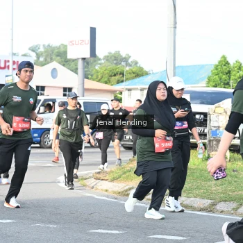 Runner Photo 3545372