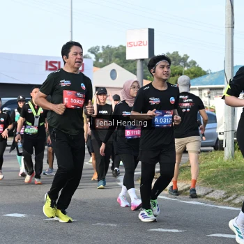 Runner Photo 3545412