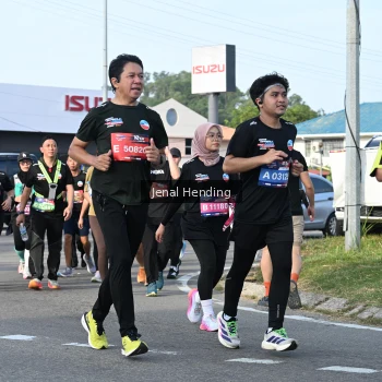 Runner Photo 3545413