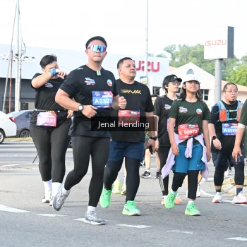 Runner Photo 3545453