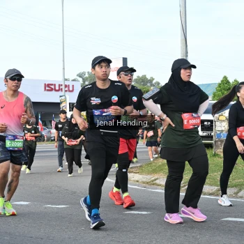Runner Photo 3545648