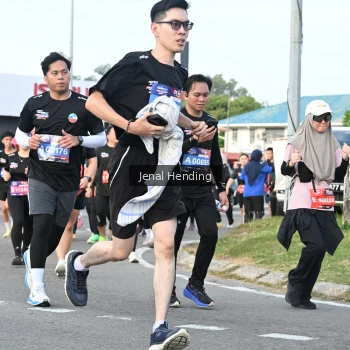 Runner Photo 3545725