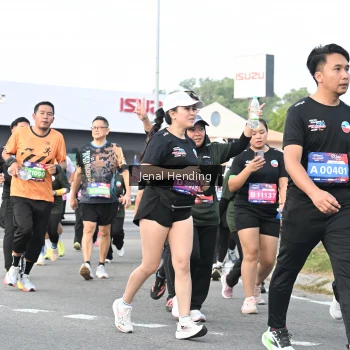 Runner Photo 3545771