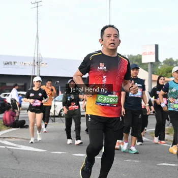 Runner Photo 3545774