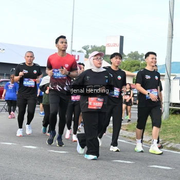 Runner Photo 3545834