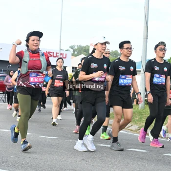 Runner Photo 3545843