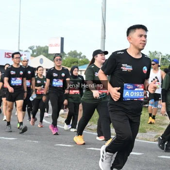 Runner Photo 3545846