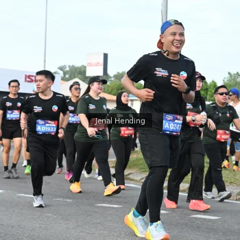 Runner Photo 3545849