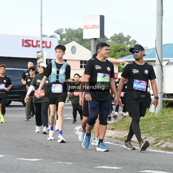 Runner Photo 3545867