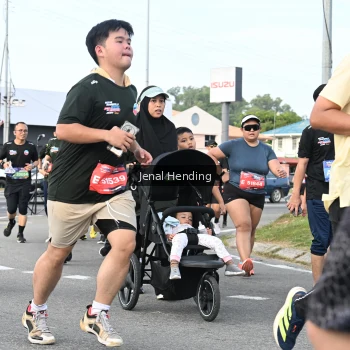 Runner Photo 3545891