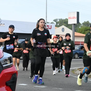 Runner Photo 3545914