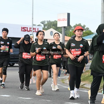 Runner Photo 3545915
