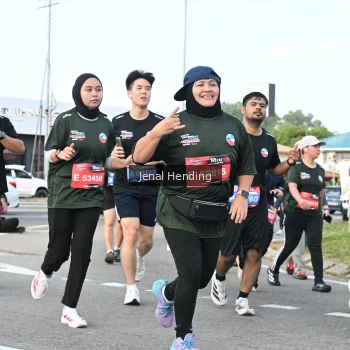 Runner Photo 3545945