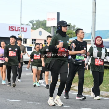 Runner Photo 3545997