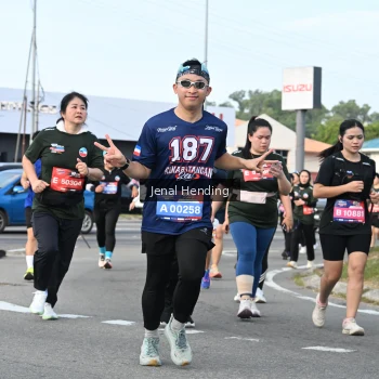 Runner Photo 3546016