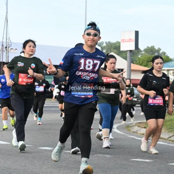 Runner Photo 3546018