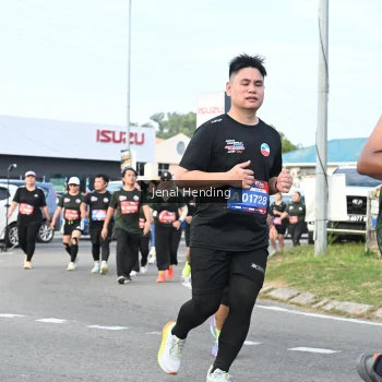Runner Photo 3546024