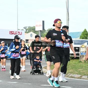 Runner Photo 3546035