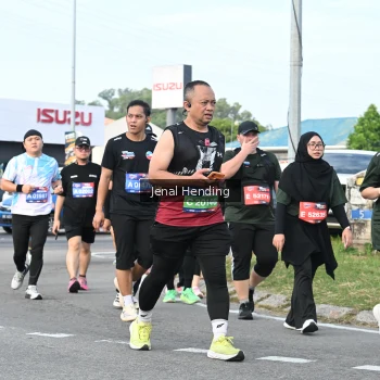 Runner Photo 3546051