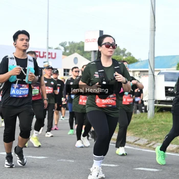 Runner Photo 3546055