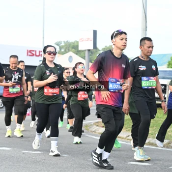 Runner Photo 3546061