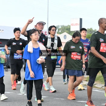 Runner Photo 3546108