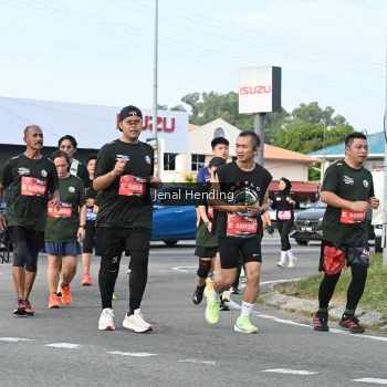 Runner Photo 3546111