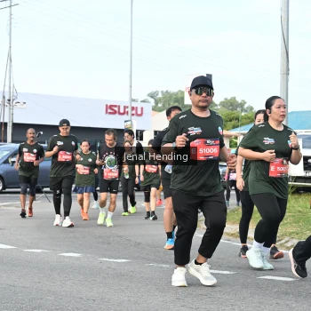 Runner Photo 3546117