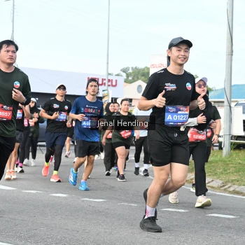 Runner Photo 3546126