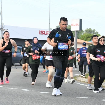 Runner Photo 3546135
