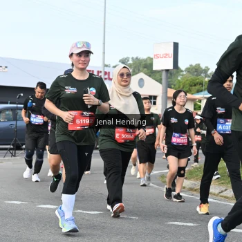 Runner Photo 3546139