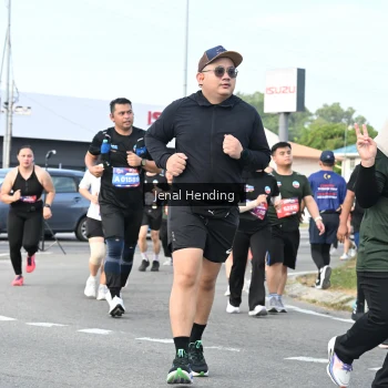 Runner Photo 3546140