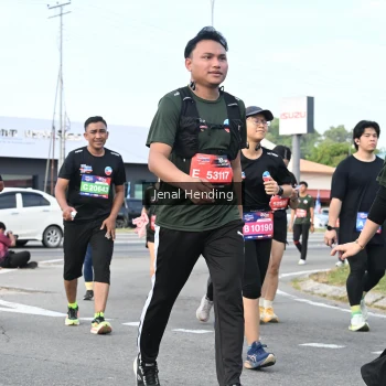 Runner Photo 3546158