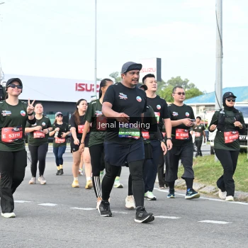 Runner Photo 3546166
