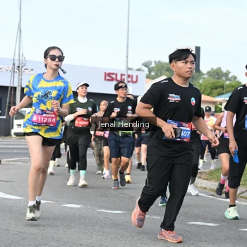 Runner Photo 3546177