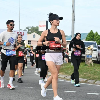Runner Photo 3546187