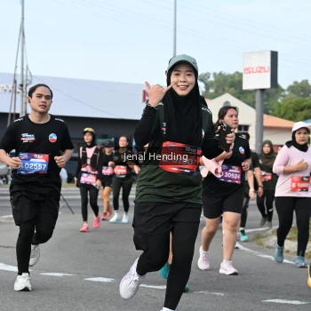 Runner Photo 3546213