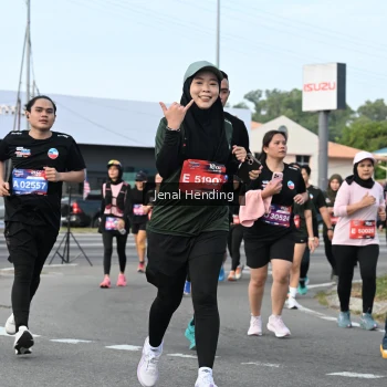 Runner Photo 3546215